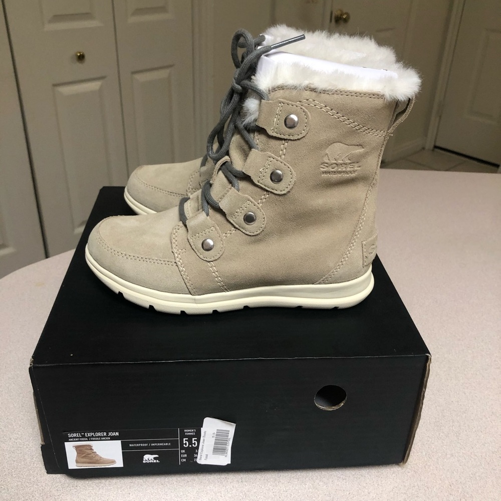 Sorel Explorer Joan boots